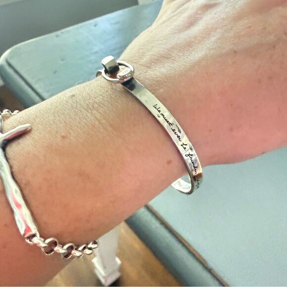 BB Becker 925 Sterling Silver Friends Inspirational Hook Bracelet - Picture 2 of 15